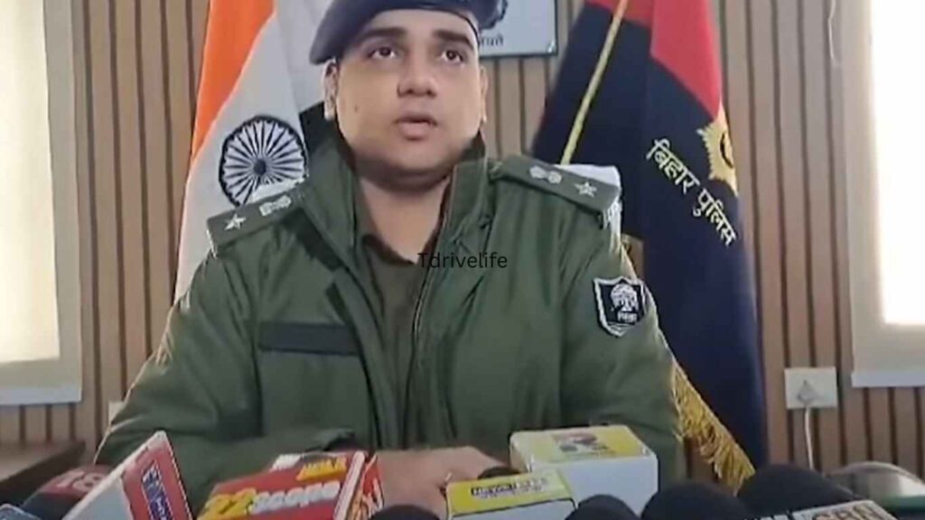 Number Plate मान्यता: "नकली Number Plate का उपयोग करते हुए पाए गए थे" 2 Number Plate